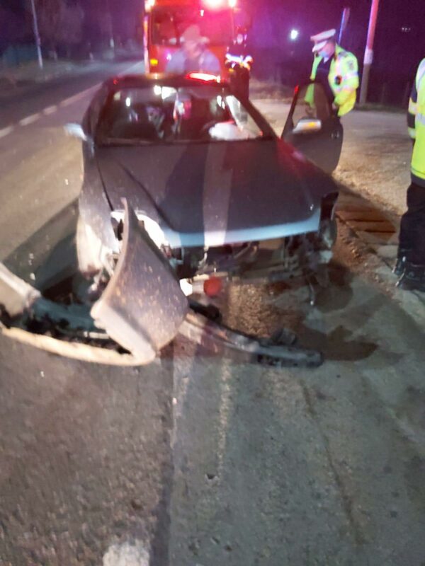 FOTO|Intersecția și accidentul