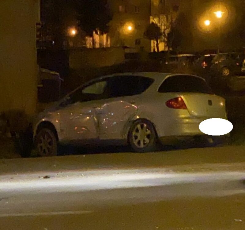 VIDEO | Accident cu două mașini. Au ieșit în decor