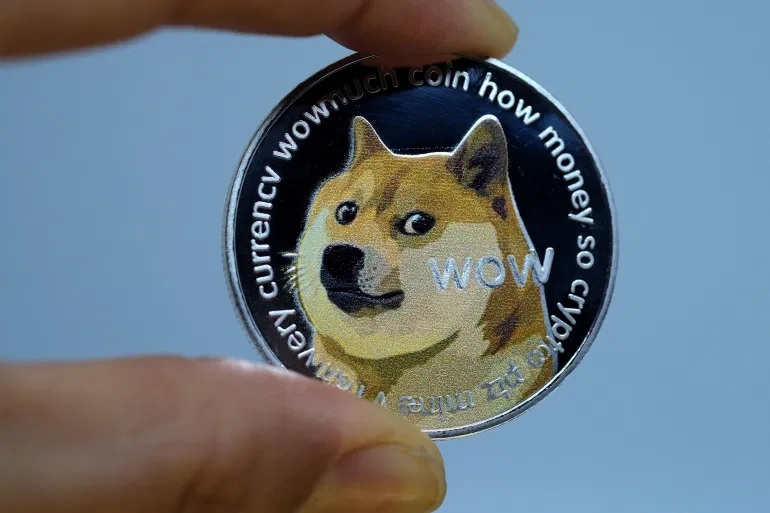 Dogecoin criptomoneda de la glumă la succes