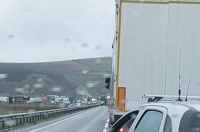 Accident rutier pe centura municipiului Cluj-Napoca. Traficul este blocat VIDEO/FOTO