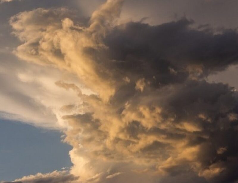 Un nor de praf saharian lovește România de Paște