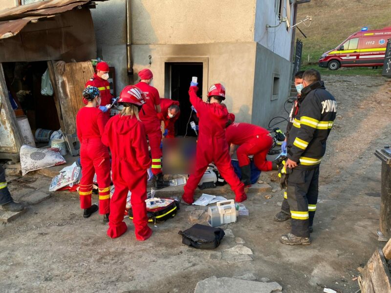 CLUJ FOTO | Explozie în comuna Baciu! Femeie resuscitată