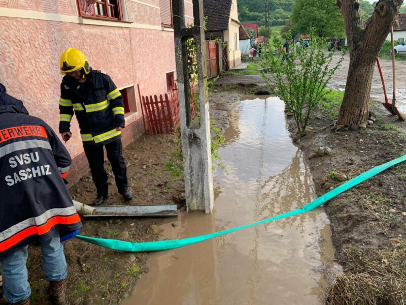 FOTO Mureș | Opt localități afectate de ploaia puternică