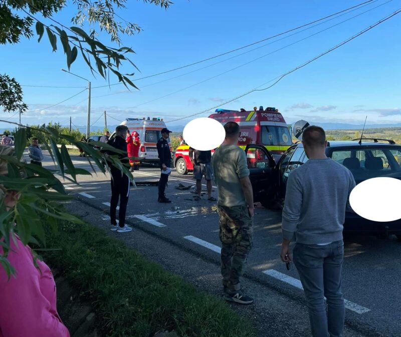 Accident cu două mașini la ieșire din Șomcuta Mare