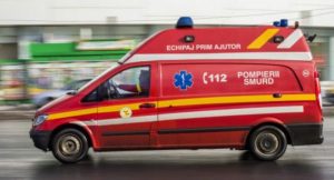 Mașină răsturnată