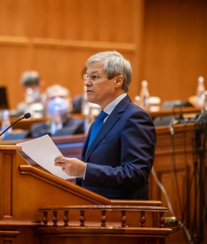 Dacian Cioloș | „Este o dezamăgire că partidele au ales să-și urmărească propriile ambiții”