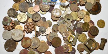 Bunuri din patrimoniul cultural, descoperite în urma unor percheziții ale poliției