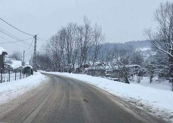 Intervenții, deszăpezire și combatere a poleiului pe drumurile județene din Cluj