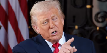 SUA atacă Venezuela: explozii în Caracas și escaladare majoră a tensiunilor regionale