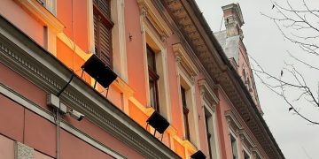 4 Februarie. Municipiul Dej se alătură luptei împotriva cancerului