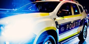 Cu mașina în șanț