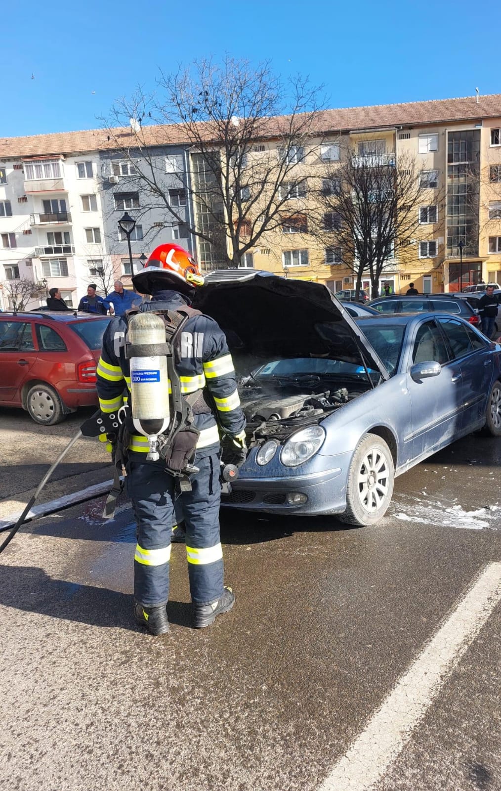 Incendiu izbucnit la 1 mașină în Blaj