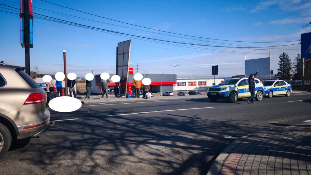 Pieton lovit de mașină