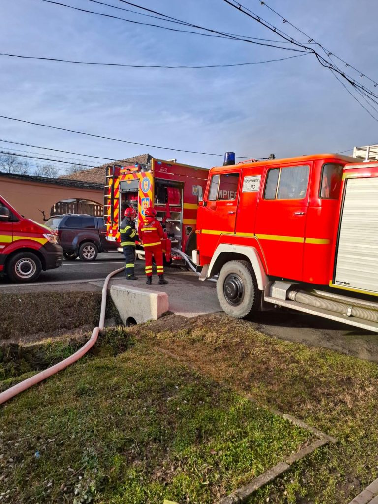 Lupta cu flăcările