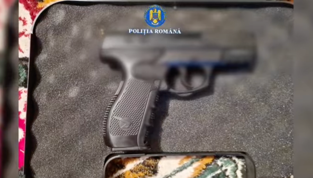 pistol