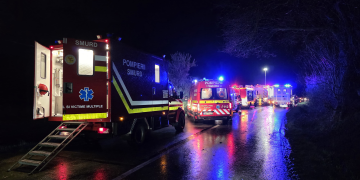 Accident grav lângă Câmpia Turzii. 5 persoane încarcerate