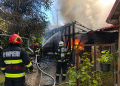 Incendiu în Sovata. Intervin și pompierii voluntari