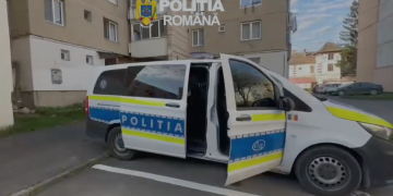 3 bărbați reținuți la Făgăraș după incendierea intenționată a unui autoturism