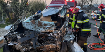 Accident grav între Cristeștii Ciceului și Uriu: un bărbat a murit, 2 persoane rănite