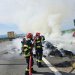 Incendiu la un autocamion încărcat cu baloți pe A10, sens Cluj–Alba. Intervin pompierii din Aiud