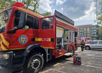 incendiu Oradea bloc