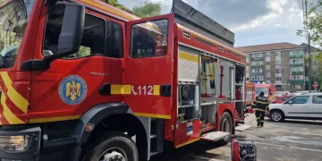 incendiu Oradea bloc