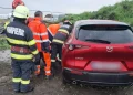 Accident rutier în Câmpia Turzii. Mașină ieșită de pe carosabil pe strada Laminoriștilor
