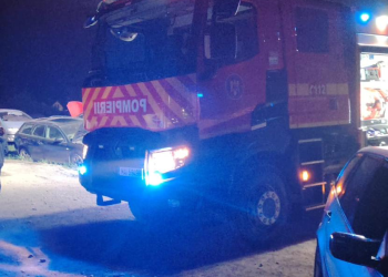 Un incendiu a cuprins acoperișul unei case în Mureș. Din fericire, nu au existat victime