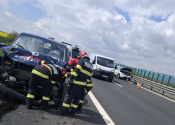 Accident cu 2 mașini pe A1, între Sebeș și Sibiu