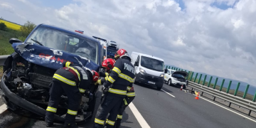 Accident cu 2 mașini pe A1, între Sebeș și Sibiu
