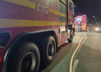 Incendiu la o șură în Războieni-Cetate, Alba. Focul extins pe 30 mp