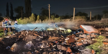 5 tone de deșeuri în flăcări la Sibiu