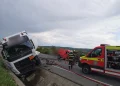 Mașină și o autocisternă accident la ieșirea din Cluj-Napoca spre Apahida. Persoană încarcerată
