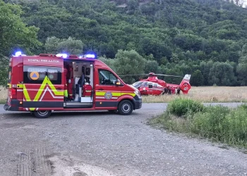 Accident cu motocicletă lângă Muntele Rece. Un minor de 13 ani este inconștient