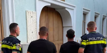 Cinci persoane, arestate preventiv după furturi de cabluri din infrastructura feroviară din Făgăraș