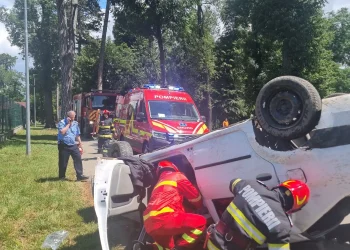 Accident rutier în Sebeș. Pompierii intervin în zona Parcului Arini