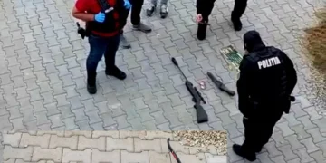 percheziție
