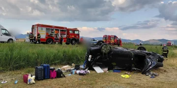 Accident pe DN1, trafic rutier îngreunat lângă Huedin. O mașină s-a răsturnat