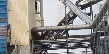 VIDEO | Explozie la o fabrică din Brașov. O nouă explozie s-a produs în timpul intervenției