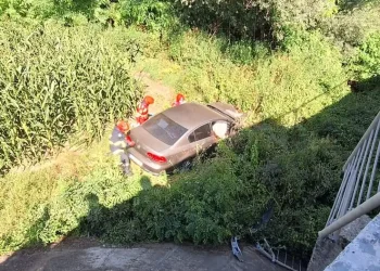 Autoaccidentare gravă în Saschiz. O victimă a fost transportată cu elicopterul SMURD la Târgu Mureș