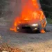 Mașină înghițită de flăcări între Săcele și Cheia. Persoană găsită carbonizată