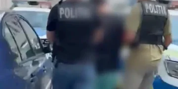 3 bărbați reținuți după un furt dintr-un magazin din Brașov