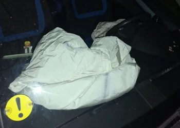 Proaspăt șofer la 19 ani, implicat într-un accident lângă Codlea. Un pieton la spital
