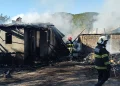 Incendiu puternic lângă Baia Mare. 2 persoane la spital din cauza arsurilor
