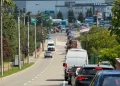 Traficul rutier dat peste cap în Dej din cauza lucrărilor la trecerea cu calea ferată de pe strada 1 Mai. Cozi pe Crângului și Vâlcele