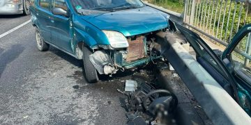Accident lângă Huedin. Un șofer de 71 de ani a ajuns la spital