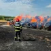 Mai multe incendii semnalate în județul Satu Mare. Baloți în flăcări, animale și o locuință în pericol