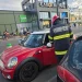 ALBA | Copil rămas blocat într-o mașină, în parcarea Carolina Mall. Intervin pompierii