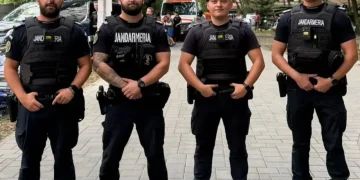 Adolescent, 17 ani, luat la control de jandarmii sătmăreni. Era înarmat cu un box metalic