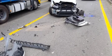 Accident în județul Sibiu. Mașina unui clujean s-a izbit de un autocamion